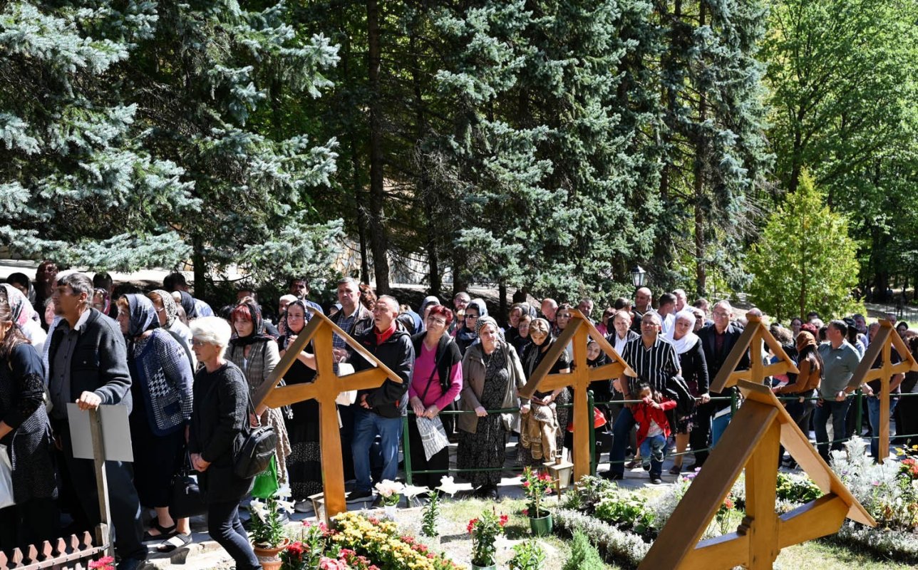 Praznicul Înălțării Sfintei Cruci, hram la Mănăstirea Prislop 374234