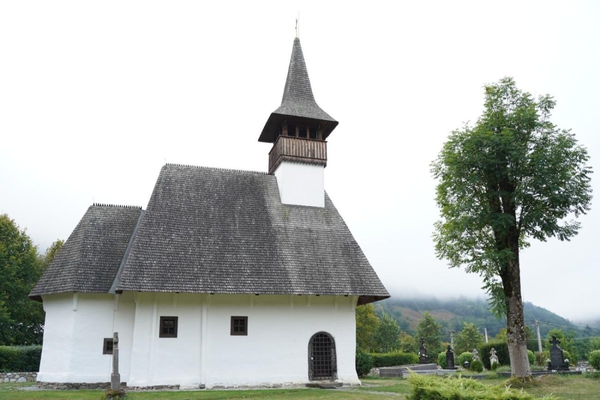 Slujiri arhiereşti în Arhiepiscopia Alba Iuliei 374219