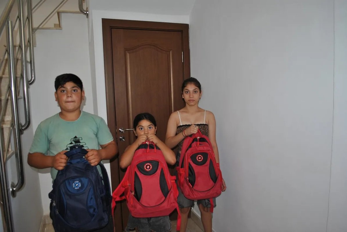 Sprijin pentru copiii din familii aflate în dificultate la început de an școlar 374256