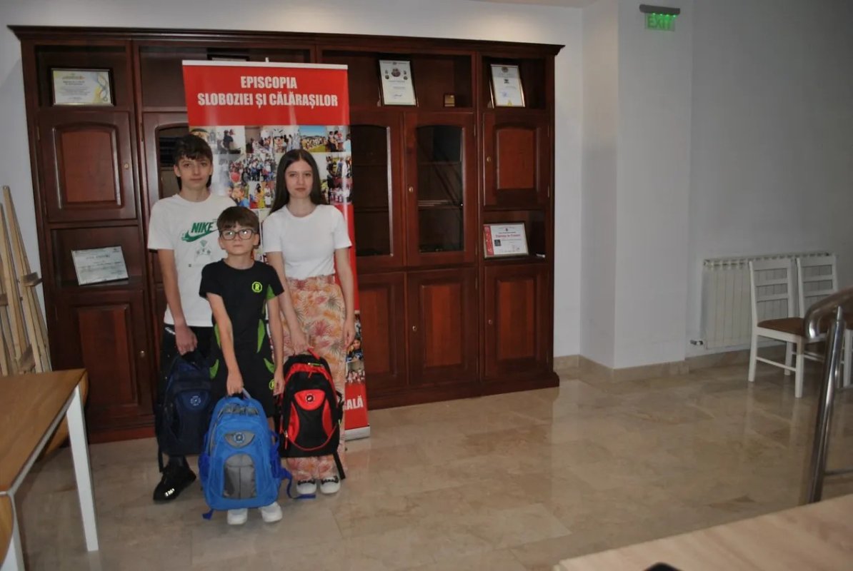 Sprijin pentru copiii din familii aflate în dificultate la început de an școlar 374259