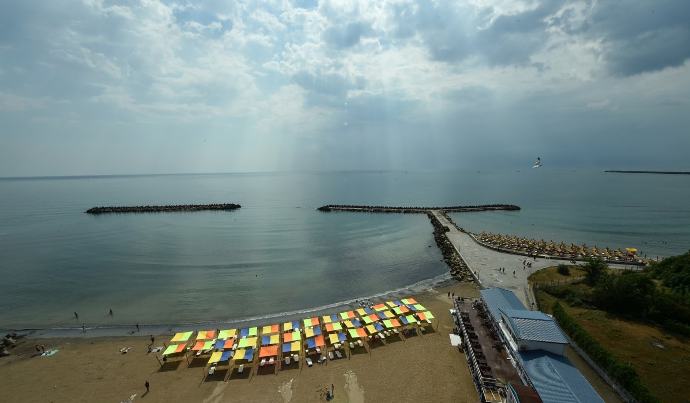 Trei sferturi dintre firmele din turism sunt pe minus 374205