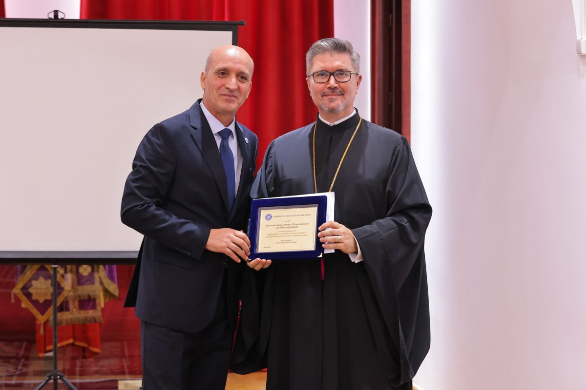 190 de ani de tradiție și învățământ teologic la seminarul din Buzău 374376