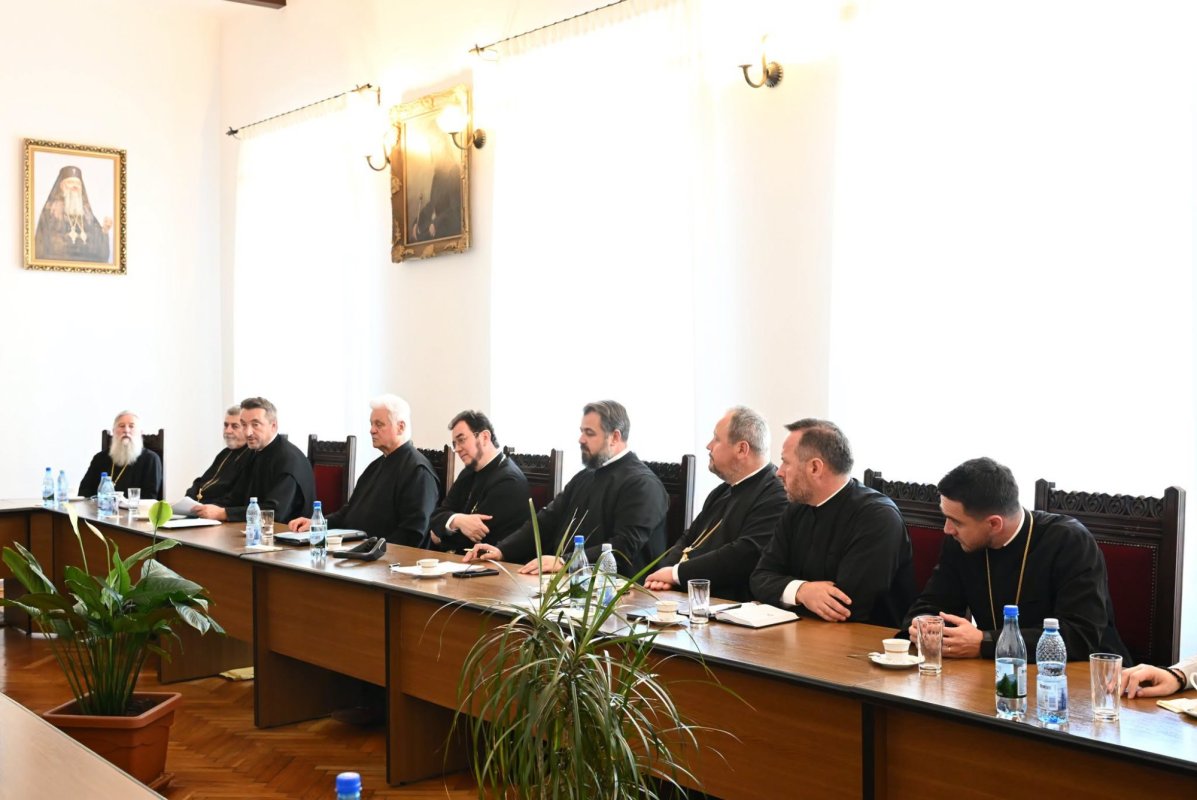 Ședință semestrială de toamnă a Permanenței Consiliului eparhial la Cluj‑Napoca 374514