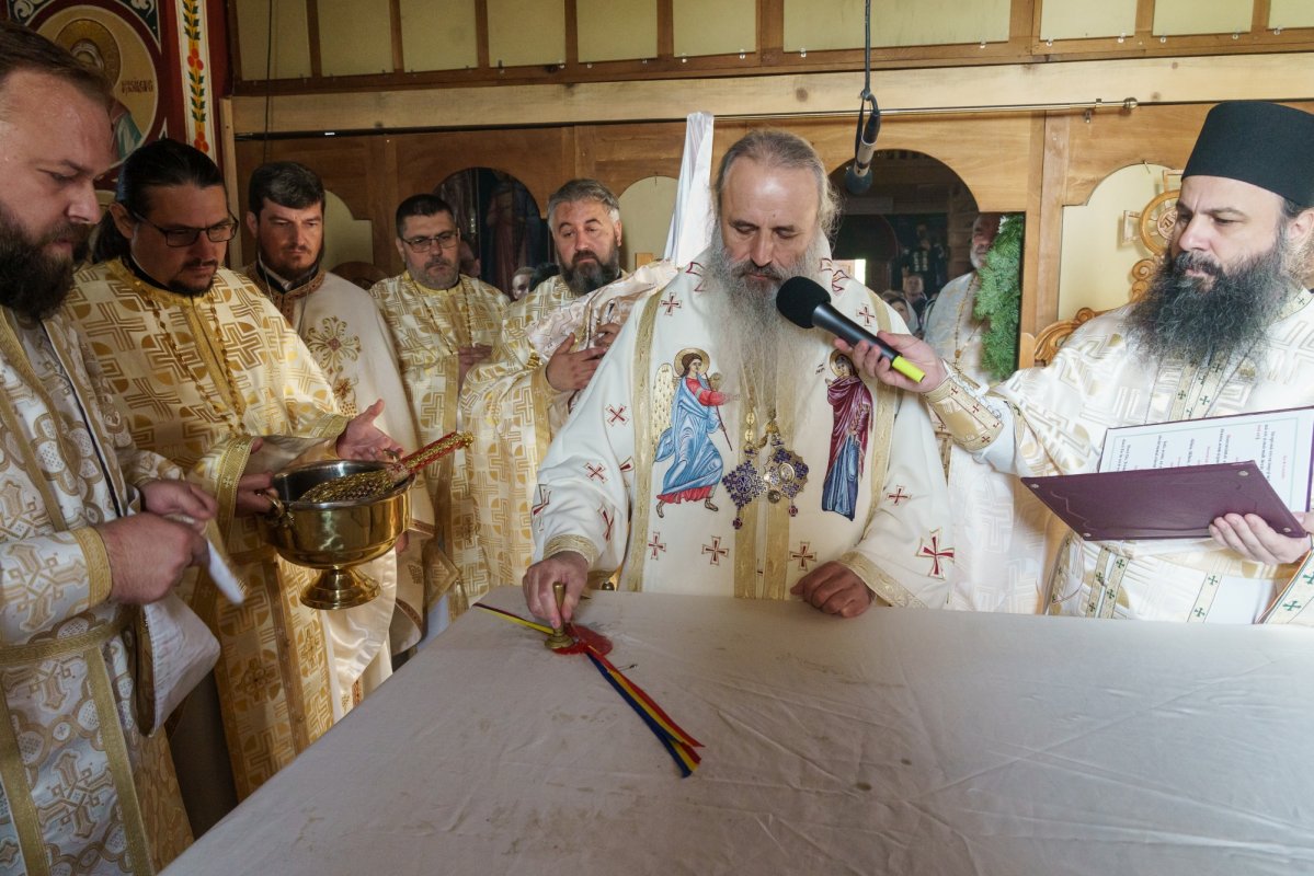 Biserica Parohiei „Înălțarea Domnului” Loturi Enescu, Dorohoi, a fost sfințită 374569