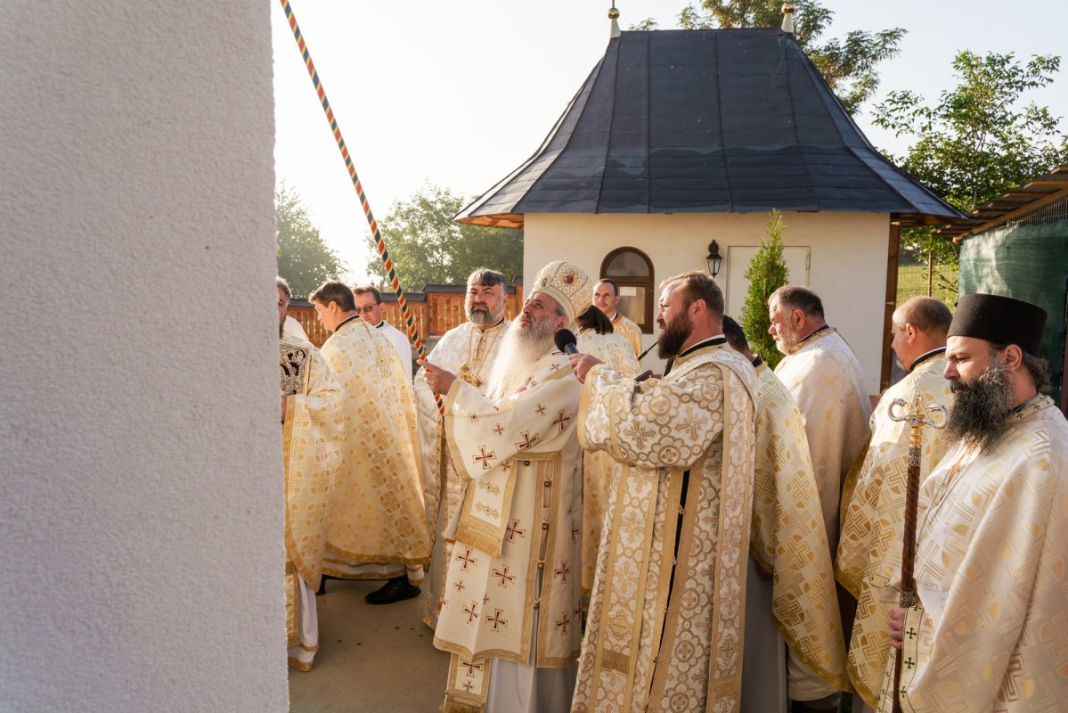 Biserica Parohiei „Înălțarea Domnului” Loturi Enescu, Dorohoi, a fost sfințită 374573