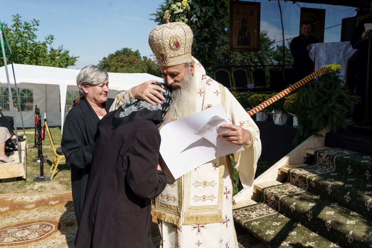 Biserica Parohiei „Înălțarea Domnului” Loturi Enescu, Dorohoi, a fost sfințită 374577