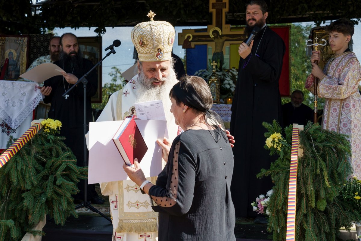 Biserica Parohiei „Înălțarea Domnului” Loturi Enescu, Dorohoi, a fost sfințită 374578