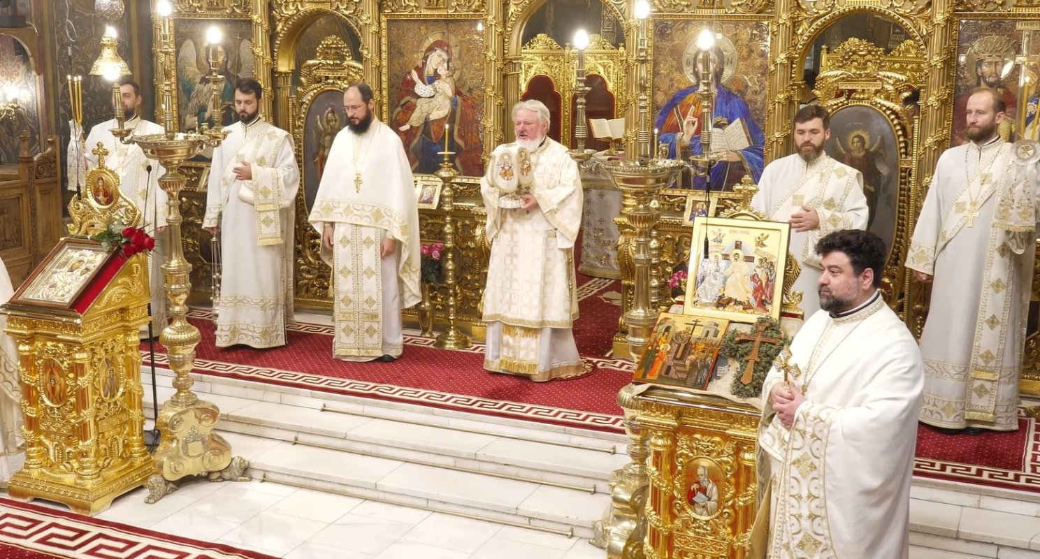 Duminica după Înălțarea Sfintei Cruci la Catedrala Patriarhală 374589