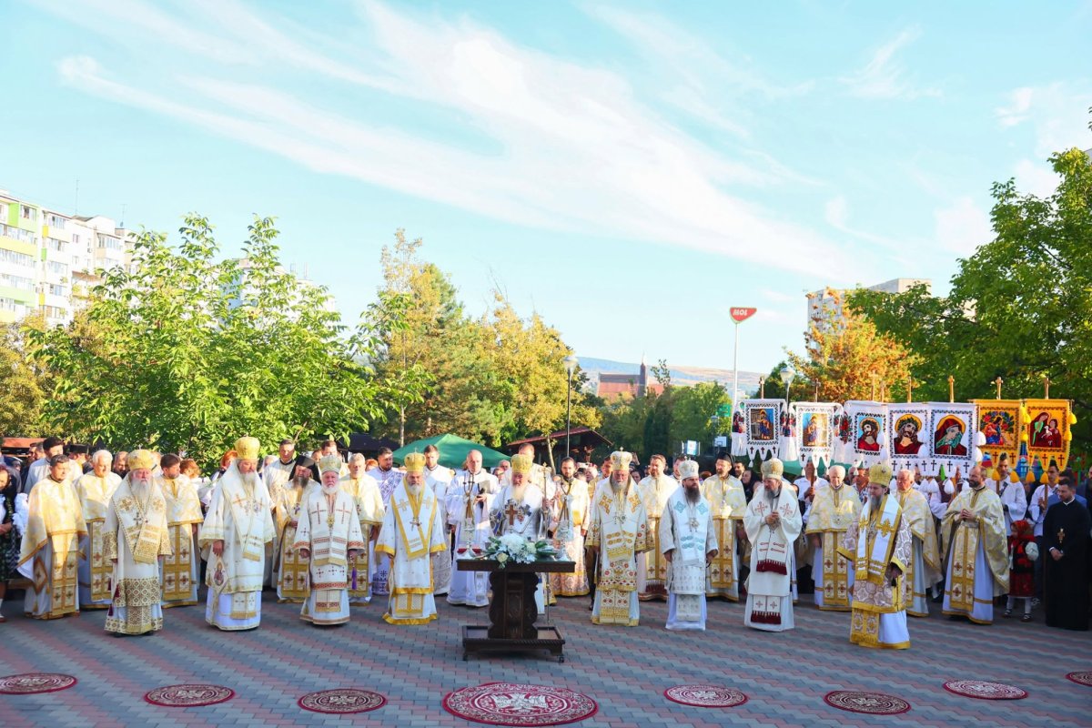 Sfințirea picturii Catedralei din Mănăștur 374628