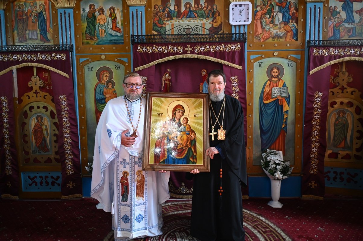 Binecuvântare arhierească la Cociuba Mare, în Episcopia Oradiei 374669