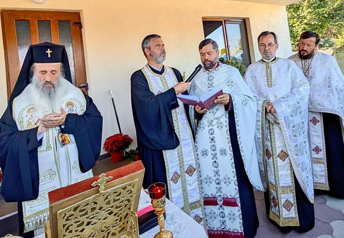 Casa parohială din Chintinici, sfințită de Mitropolitul Moldovei și Bucovinei 374679