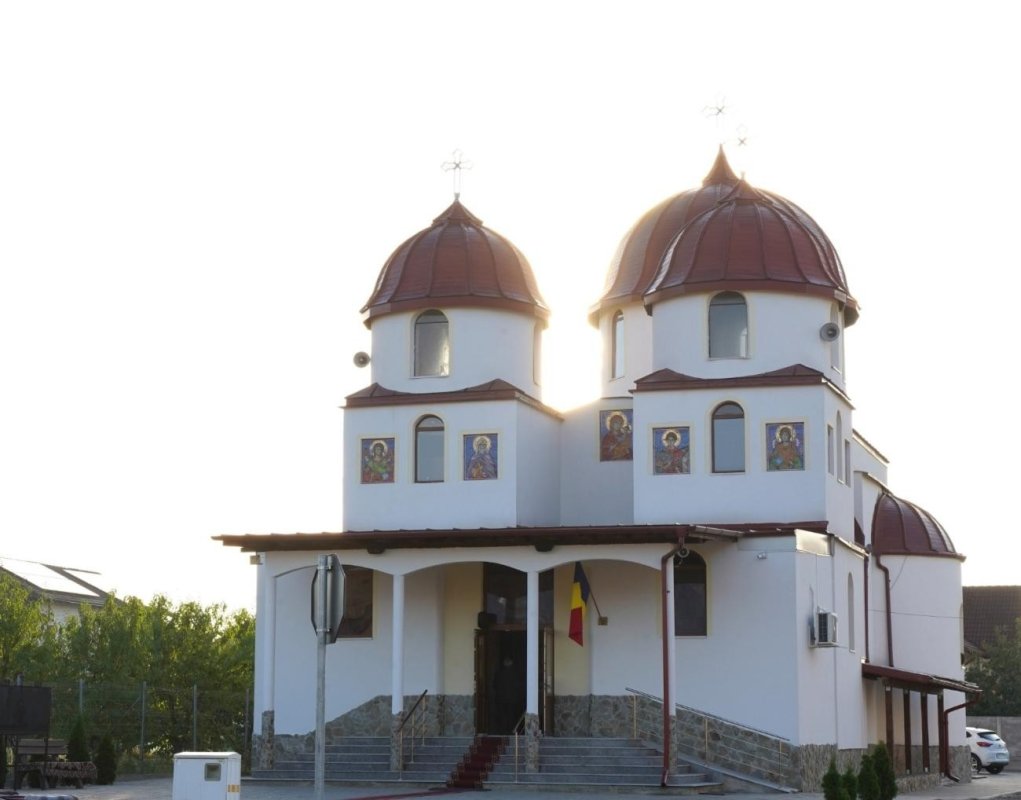 Slujba de târnosire a bisericii din Parohia Alba Iulia - Dealul Furcilor 374663