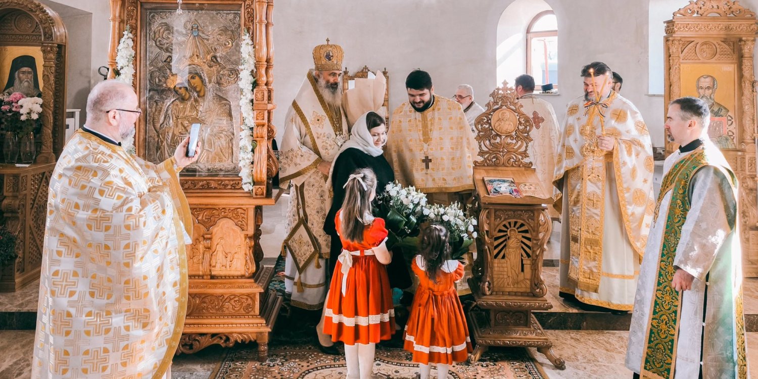Hirotonie de preot la Paraclisul Episcopal din Bălți 374739