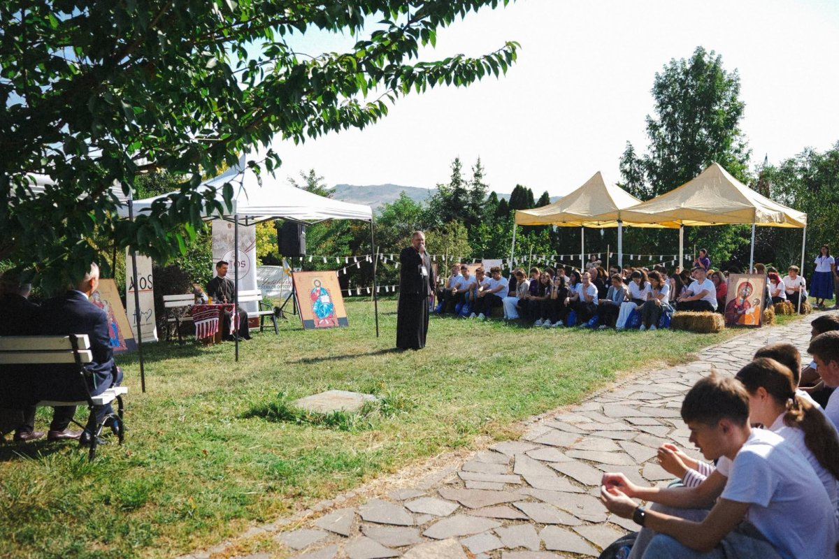 Întâlnirea Tinerilor Ortodocși din Episcopia Sălajului 374747