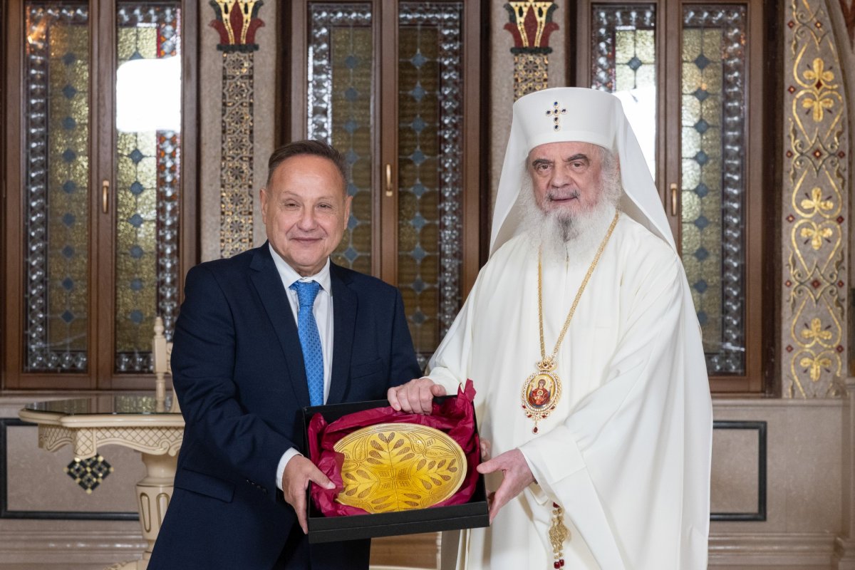 Primarul orașului Tesalonic, în vizită la Patriarhia Română 374875