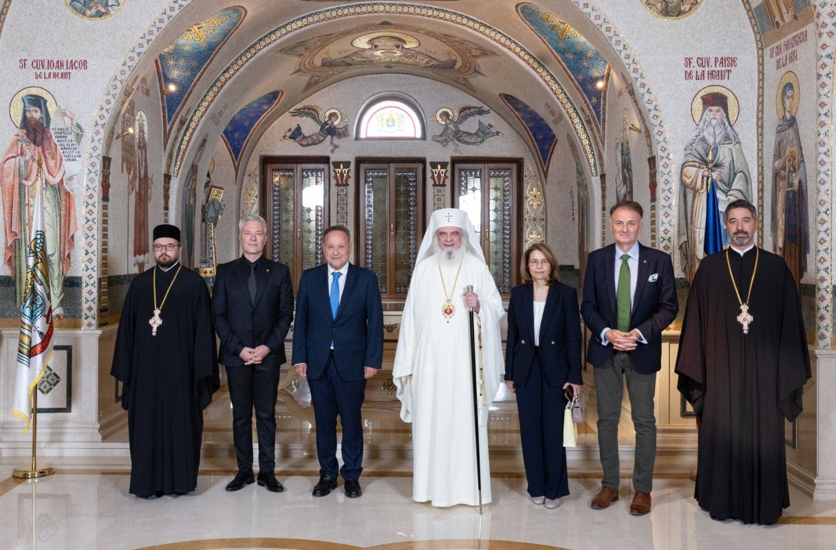 Primarul orașului Tesalonic, în vizită la Patriarhia Română 374878
