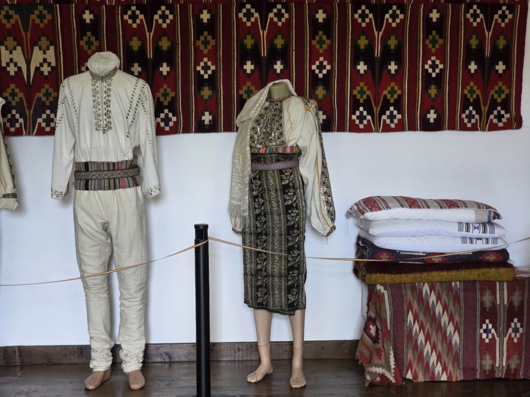Salvatori ai patrimoniului din Țara Vrancei 374465