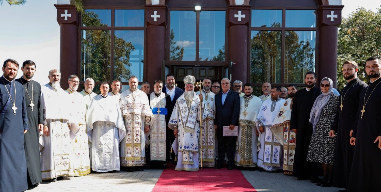 Înnoire într-o parohie din judeţul Dolj 375088
