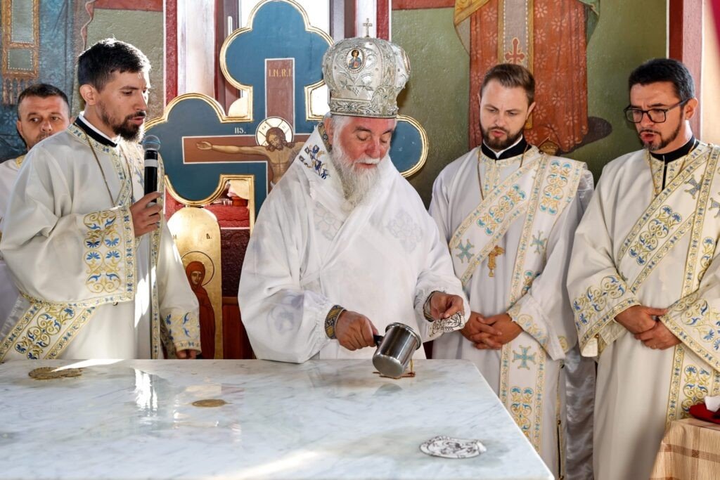 Înnoire într-o parohie din judeţul Dolj 375089