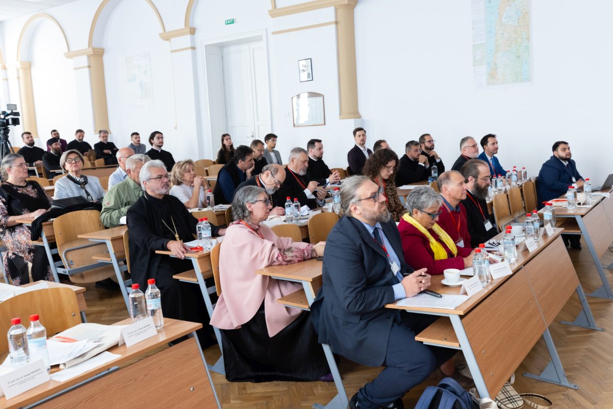 Simpozionul Internațional de Misiologie Ortodoxă la București 375146