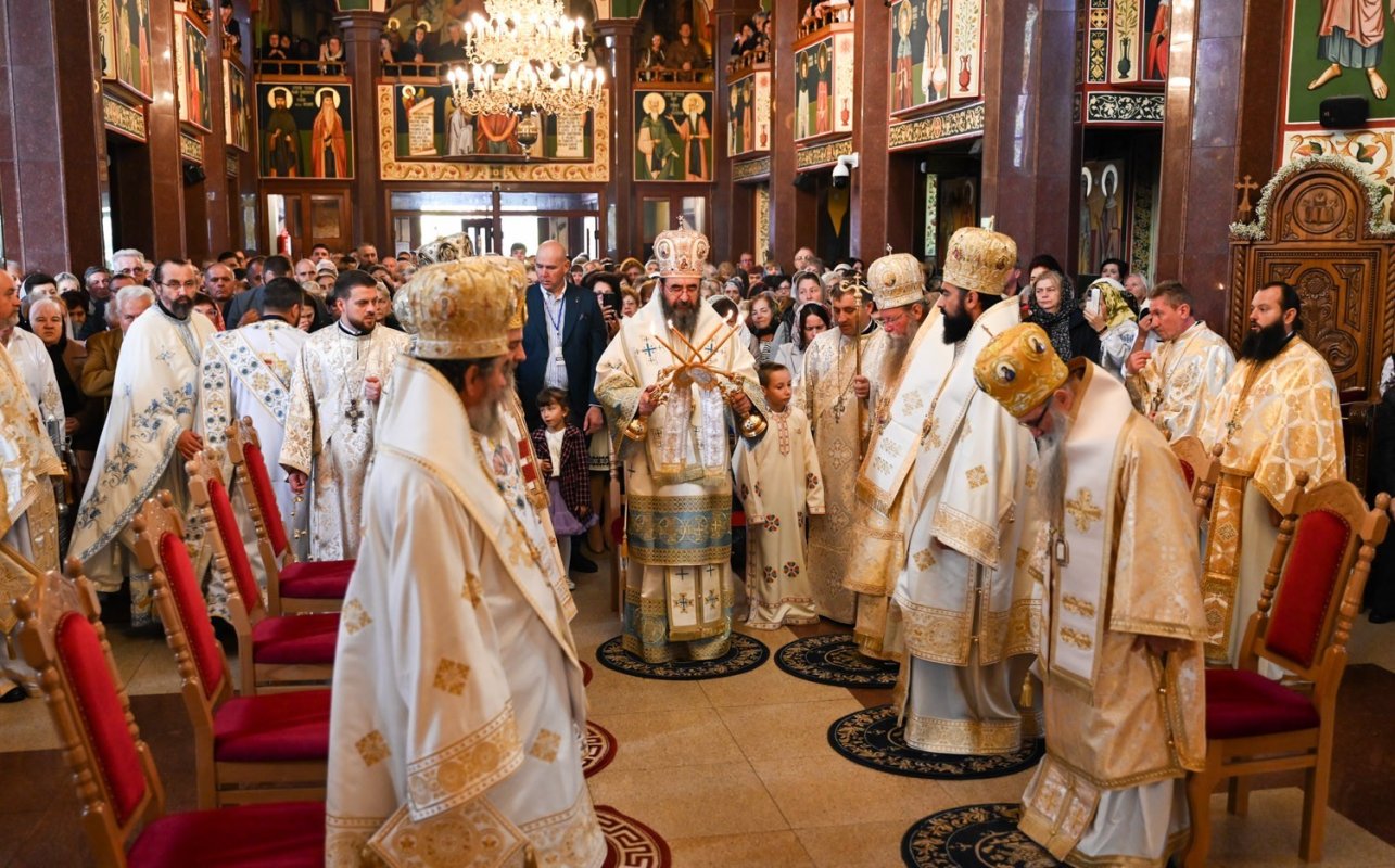 Târnosirea Catedralei Eroilor din Hunedoara 375181