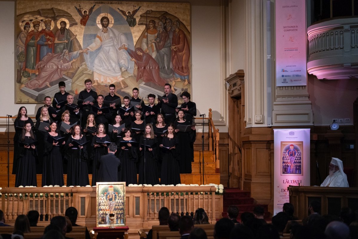 Concertul Festivalului‑concurs „Lăudați pe Domnul!” la Palatul Patriarhiei 375476