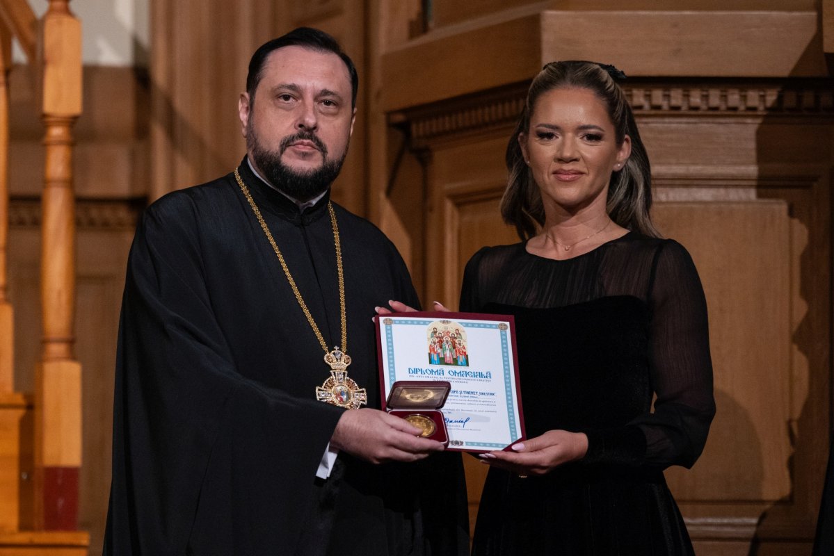 Concertul Festivalului‑concurs „Lăudați pe Domnul!” la Palatul Patriarhiei 375484