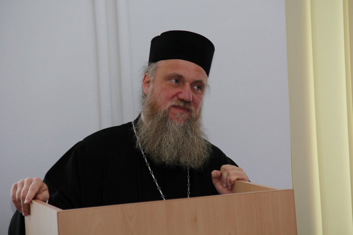 Teze de doctorat susţinute public la Facultatea de Teologie din Sibiu 375363
