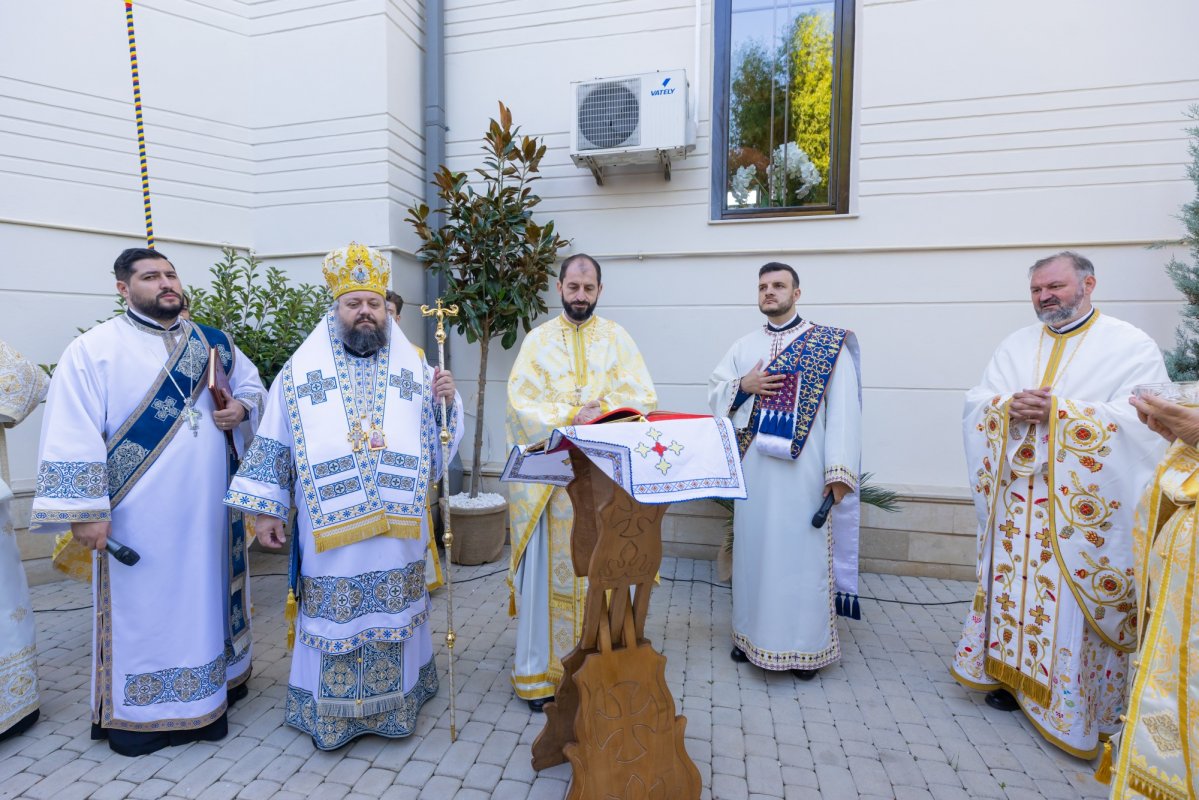 Târnosirea bisericii Parohiei Vârteju din județul Ilfov 375638