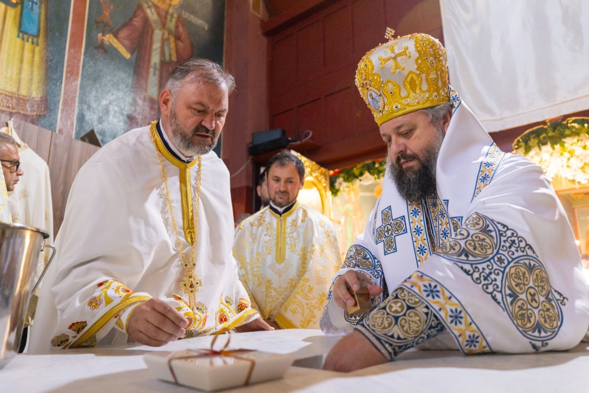 Târnosirea bisericii Parohiei Vârteju din județul Ilfov 375640