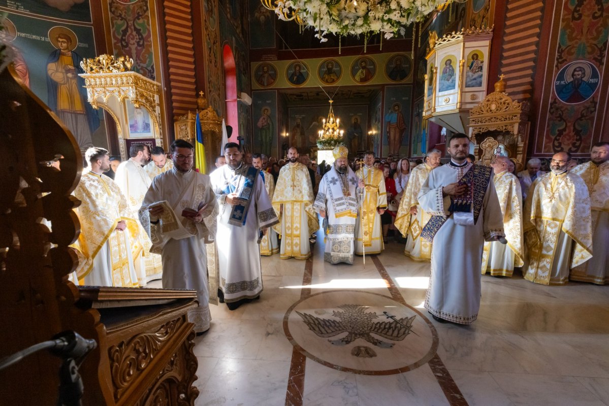 Târnosirea bisericii Parohiei Vârteju din județul Ilfov 375643