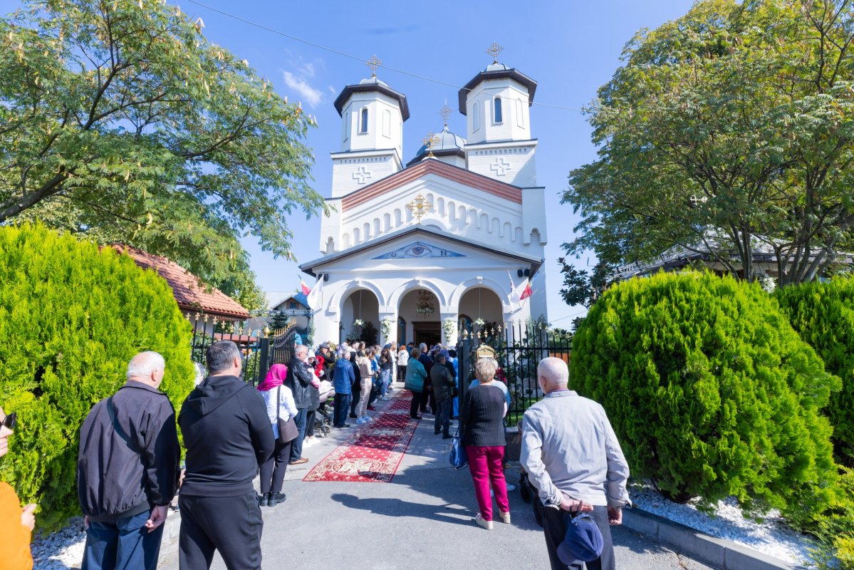 Târnosirea bisericii Parohiei Vârteju din județul Ilfov 375645