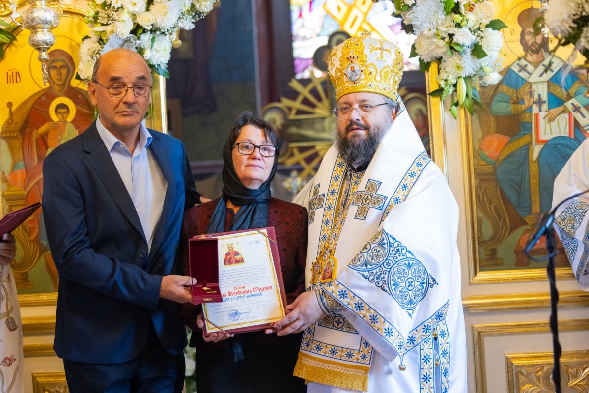 Târnosirea bisericii Parohiei Vârteju din județul Ilfov 375653