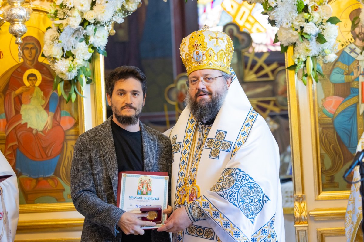 Târnosirea bisericii Parohiei Vârteju din județul Ilfov 375660