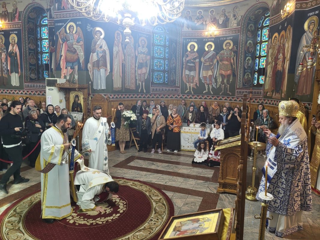 Zi de bucurie pentru credincioșii Parohiei „Sfântul Ilie”‑Ghencea din București 375627