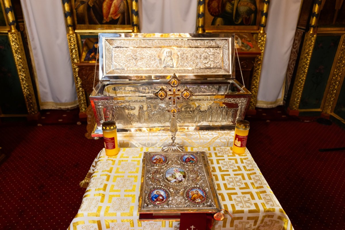Sfințirea raclei Sfintei Cuvioase Mucenițe Evloghia de la Samurcășești 375731