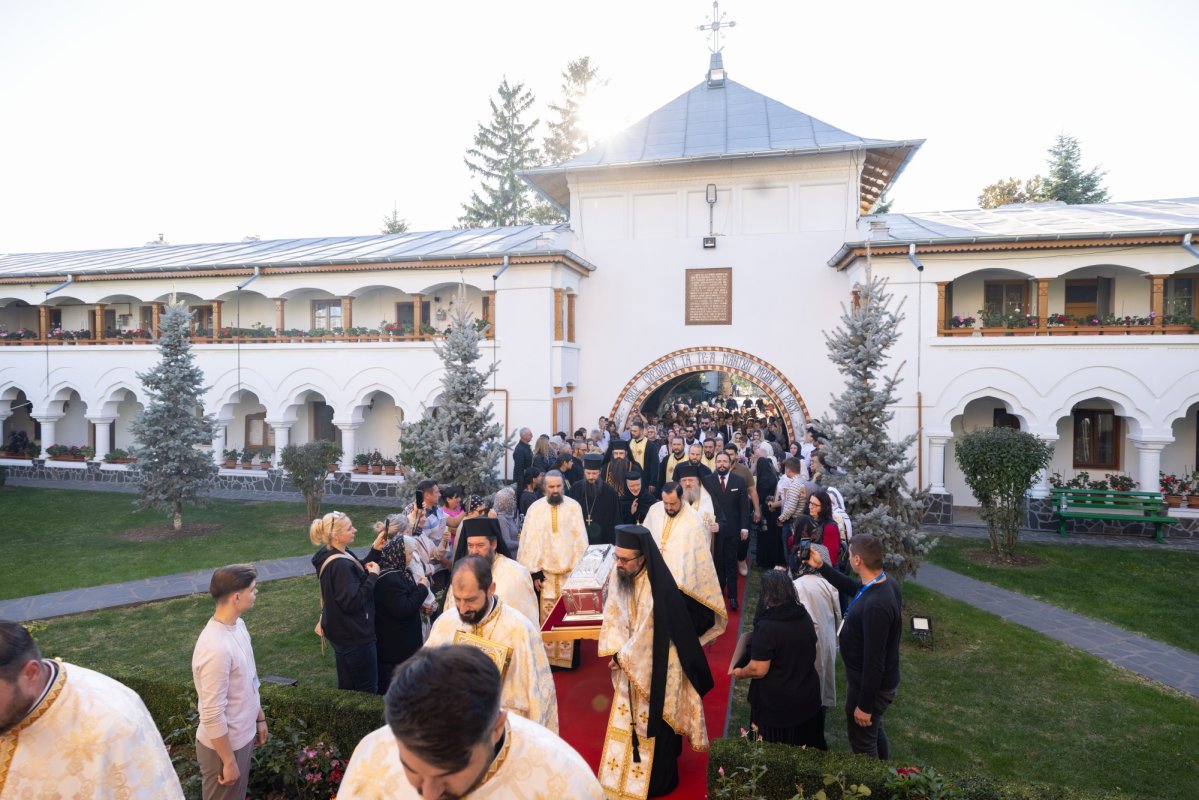 Slujba Privegherii în cinstea Sfintei Cuvioase Mucenițe Evloghia 375890