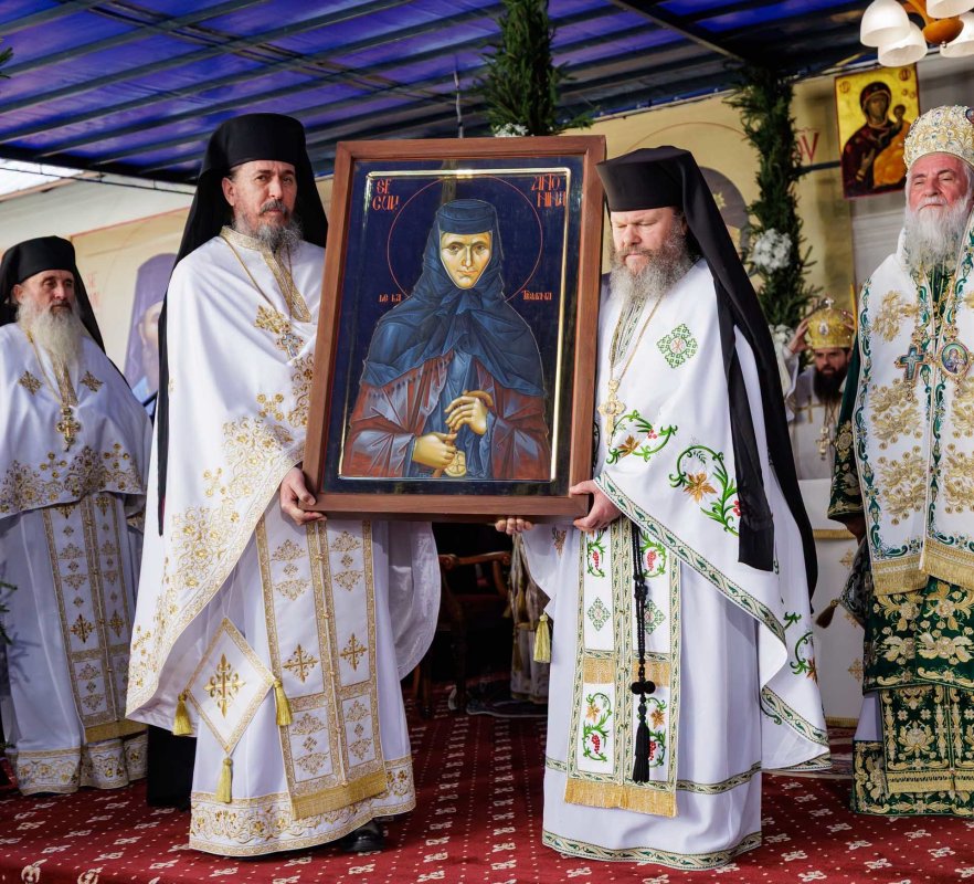Tomos sinodal al Bisericii Ortodoxe Autocefale Române  pentru proclamarea canonizării  Sfintei Cuvioase Antonina de la Tismana 375940