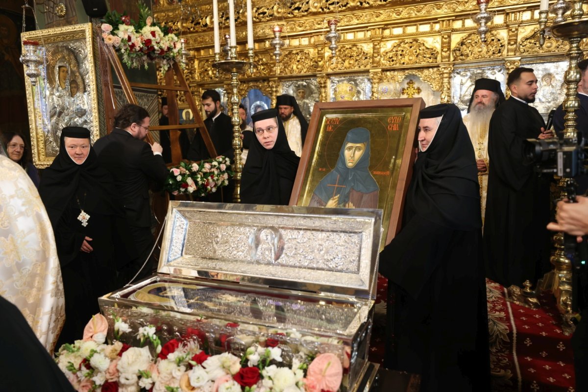 Tomos sinodal al Bisericii Ortodoxe Autocefale Române pentru proclamarea canonizării Sfintei Cuvioase Mucenițe Evloghia de la Samurcășești 375919