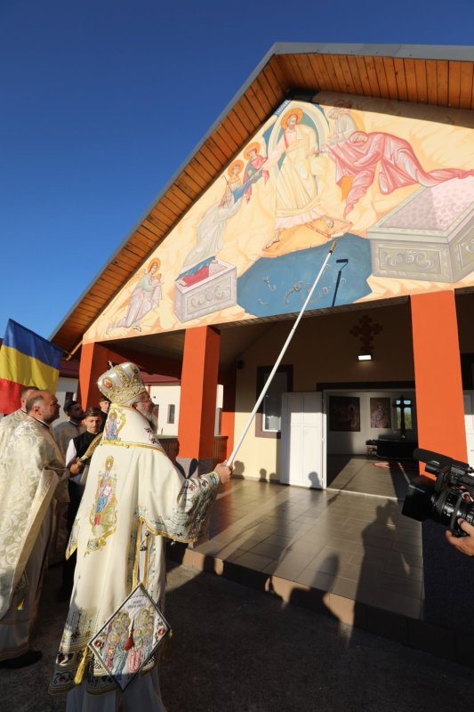 Slujba de târnosire a bisericii din Parohia Mogoșești, județul Maramureș 376138