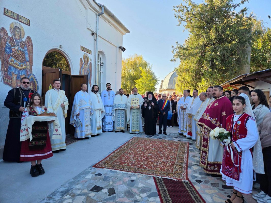 Binecuvântare în Parohia „Sfinții Mihail și Gavriil”‑Lunca din județul Tulcea 376277