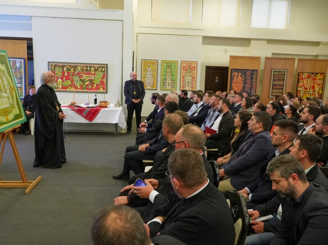 Consfătuirea anuală a profesorilor de religie din judeţul Galaţi 376288