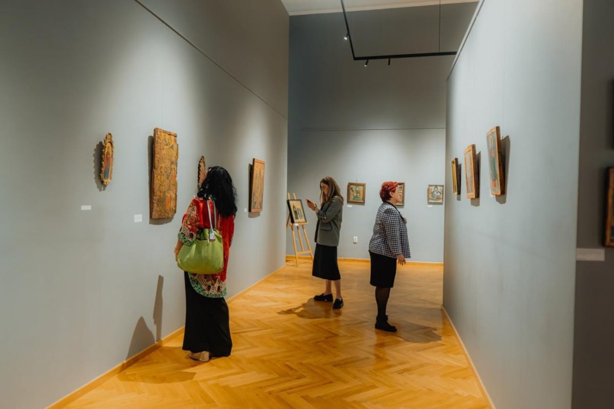 Expoziția „Când Cerul se deschide!” a fost vernisată la Palatul Culturii din Iași 376266