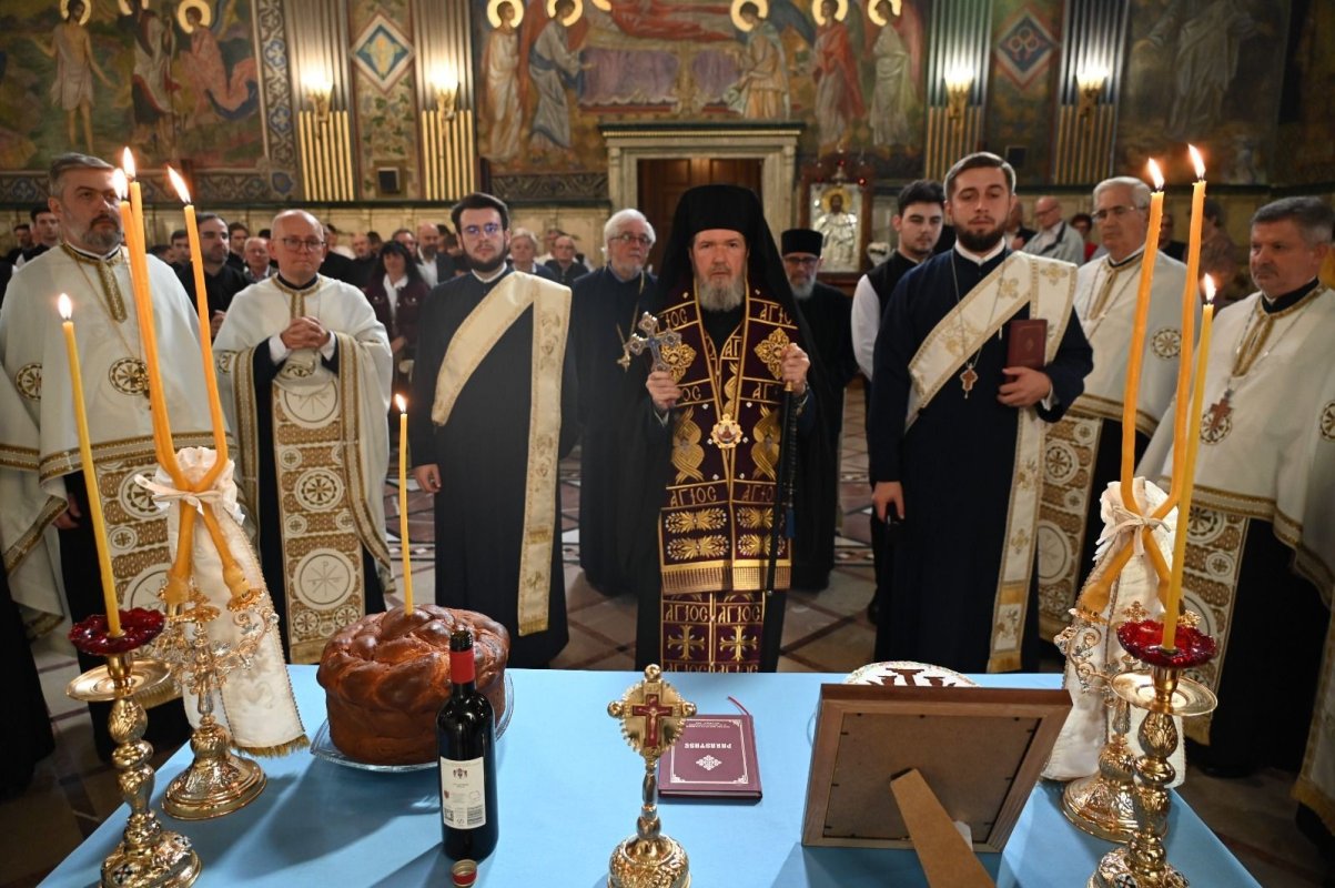 Omagiu închinat Episcopului Vasile Coman la Oradea 376237