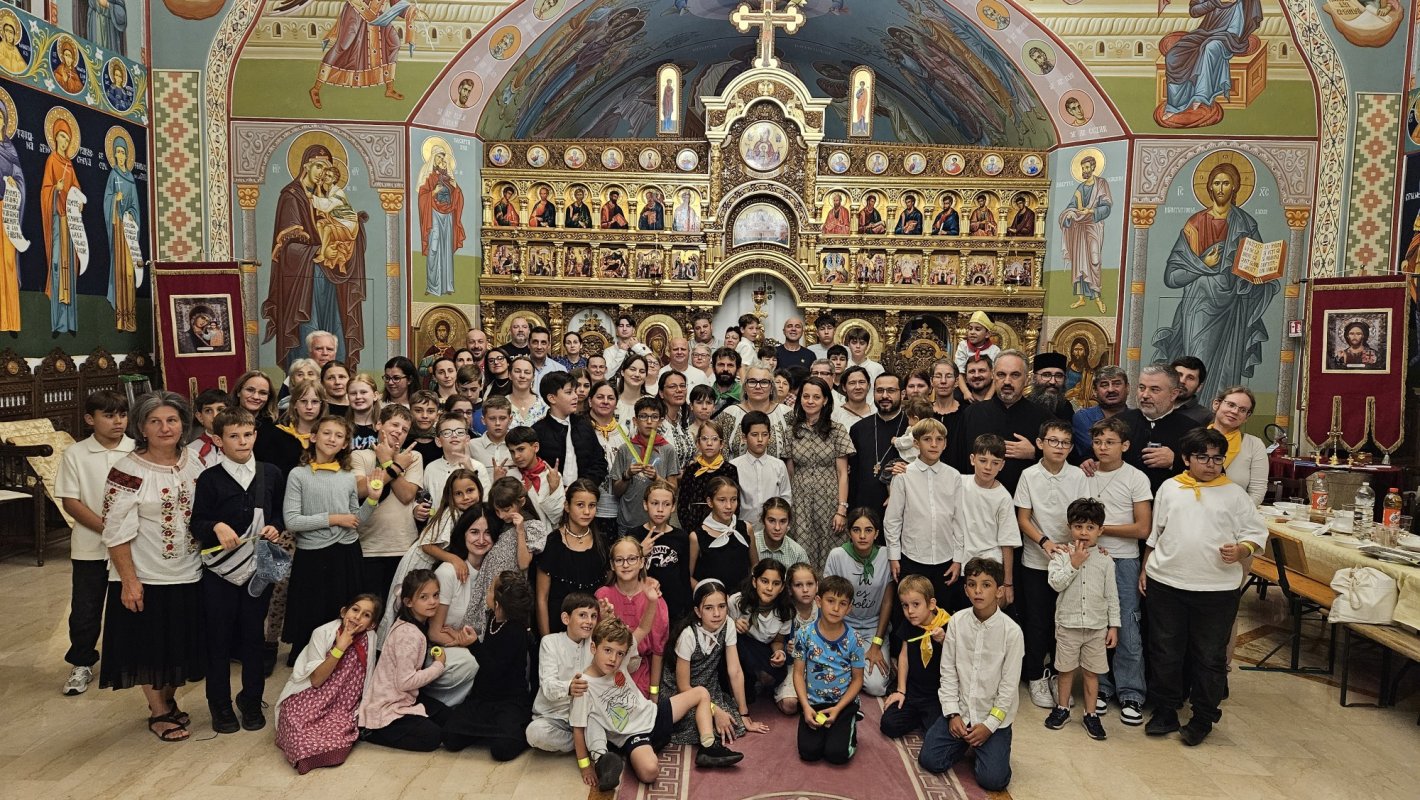 Spectacolul „Fiţi viteji, feţii mei!”, prezentat de copii din Braşov în Italia 376280