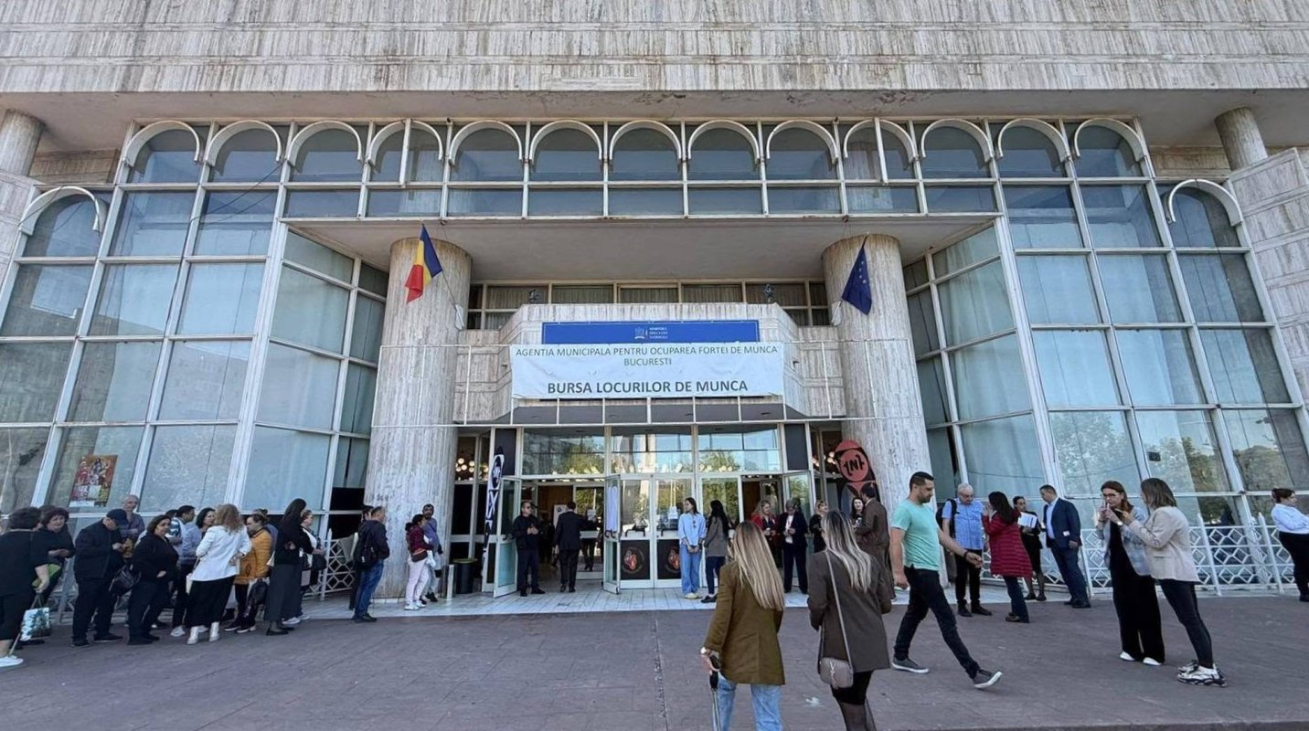 Locuri de muncă pentru absolvenți 376369