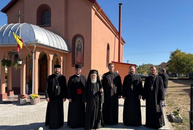 Popas de rugăciune în parohia arădeană Joia Mare 376449