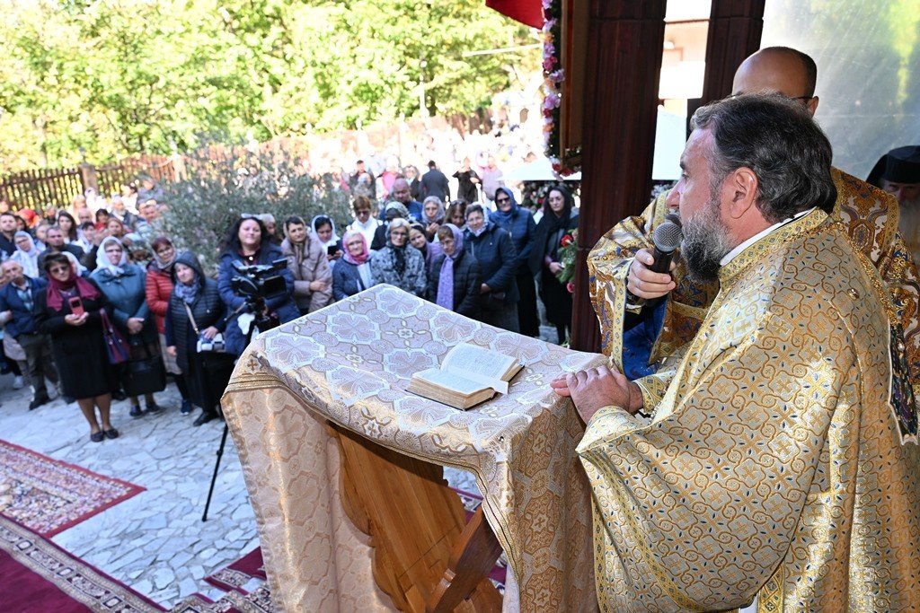 Popas de rugăciune la Mănăstirea Călugăra din Caraş-Severin 376452