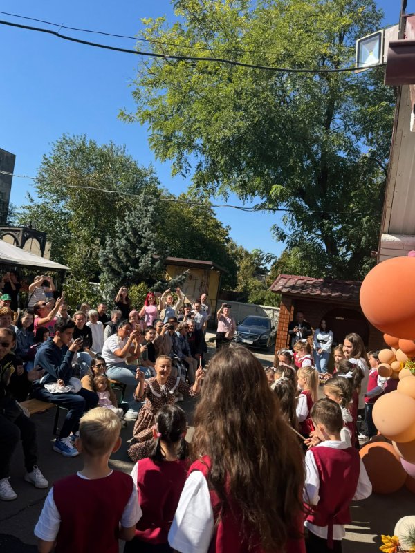 Sărbătoarea anuală a beneficiarilor de la Cantina socială „Sfânta Filofteia” 376459