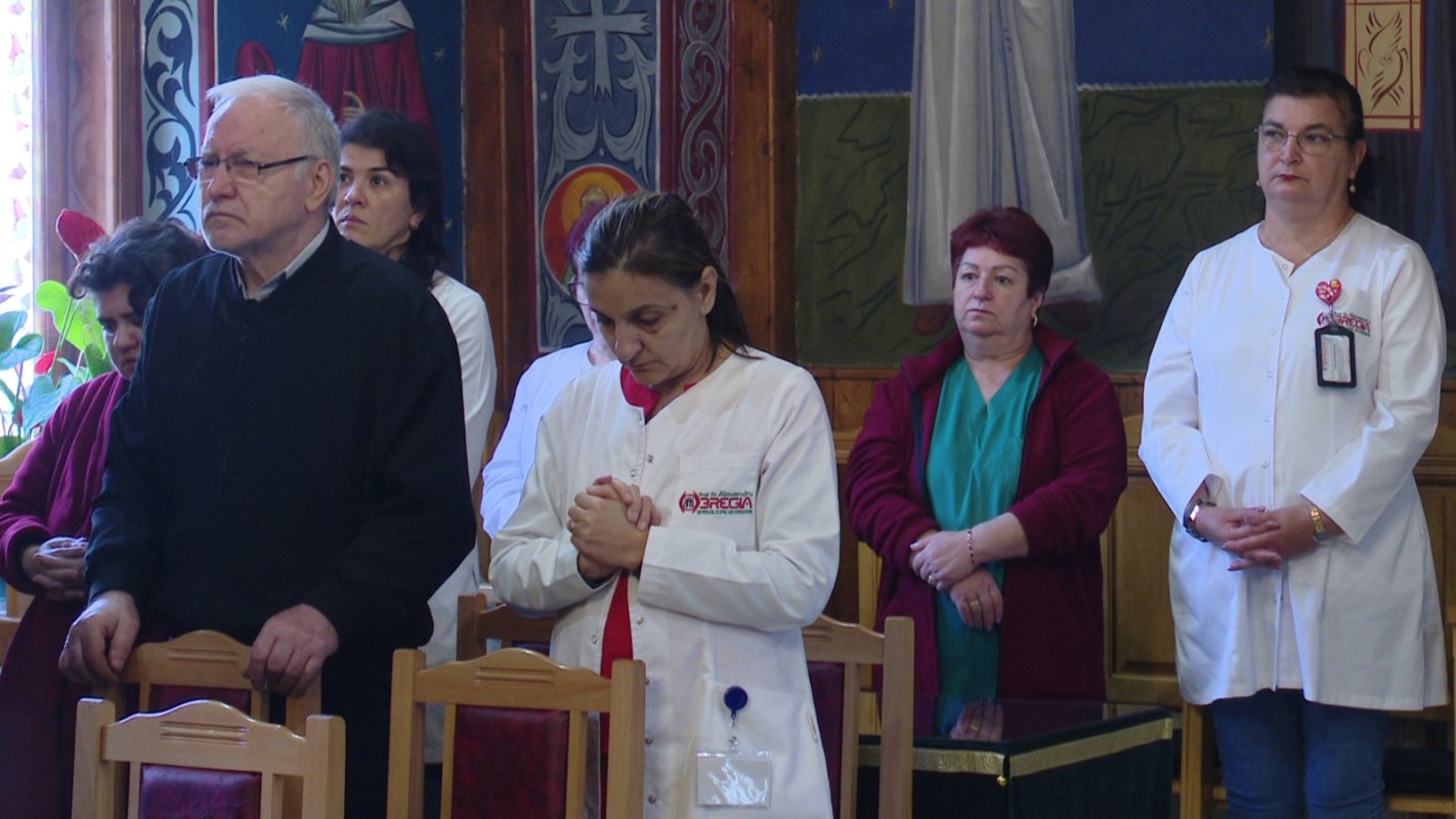 Rugăciune și activități terapeutice la Spitalul „Prof. Dr. Alexandru Obregia” din București 376593